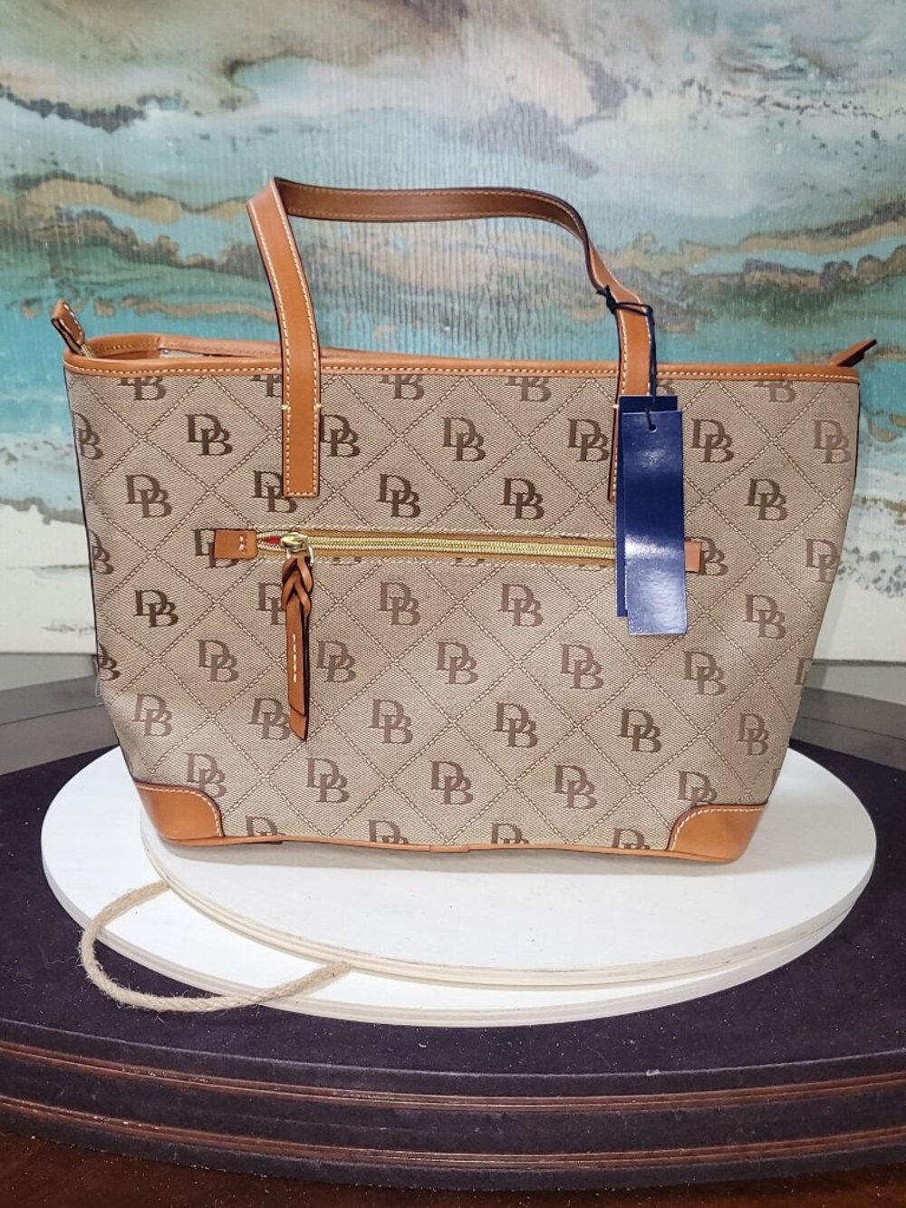 Dooney & Bourke Large Leather Gretta Charleston Shopper [Item #HL18]